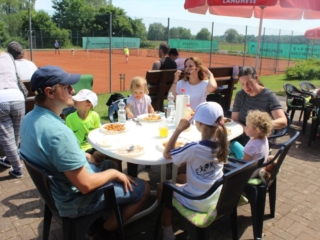 20180521-TCE_Kaffee_nd_Kuchen_Tennis028