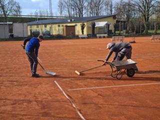 20210327-TCE-Platz-abkratzen-017